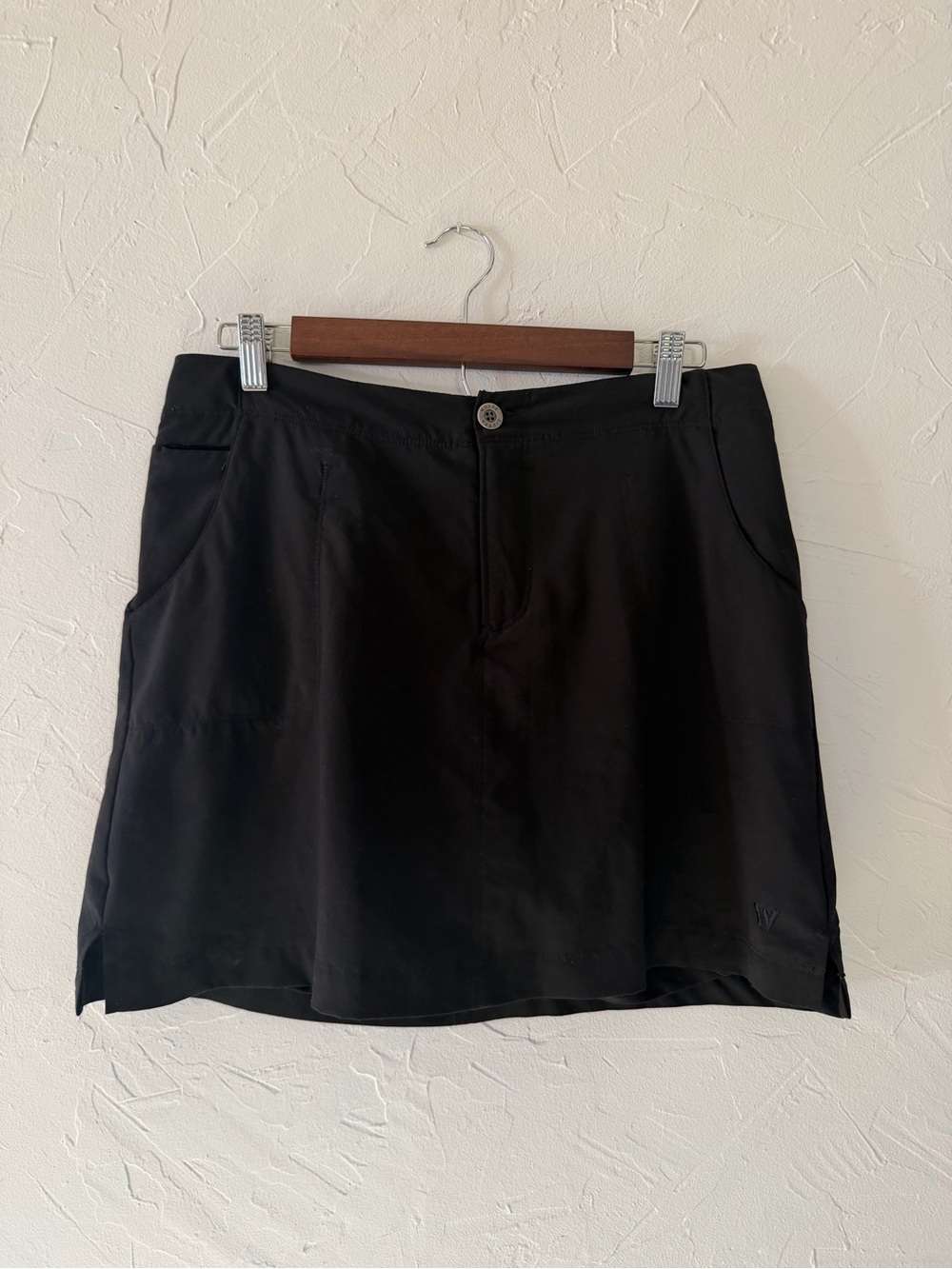 White sierra size small active skort
